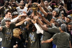 湖人四巨头加盟，詹姆斯豪言夺冠，西部竞争格局重塑