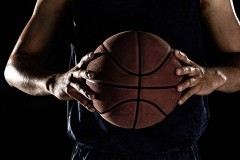 湖人队官方宣布续约布朗尼，克内克特面临新机遇与挑战